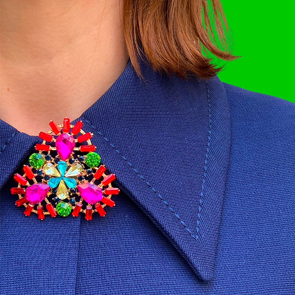 clap jewellery triangle multicoloured stones worn on collar closure